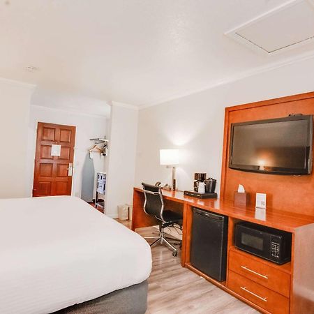 Ramada By Wyndham Mountain View Otel Dış mekan fotoğraf