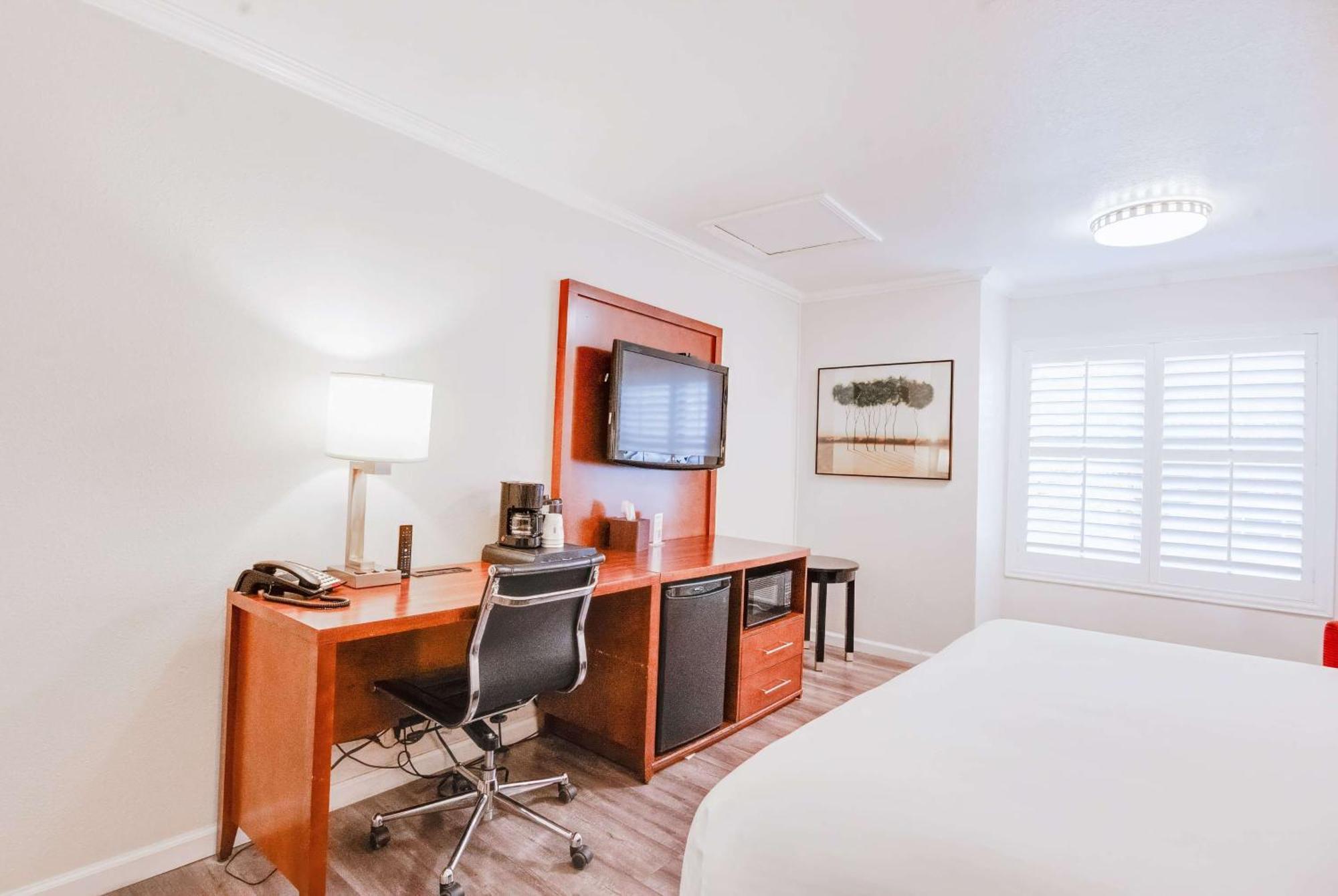 Ramada By Wyndham Mountain View Otel Dış mekan fotoğraf