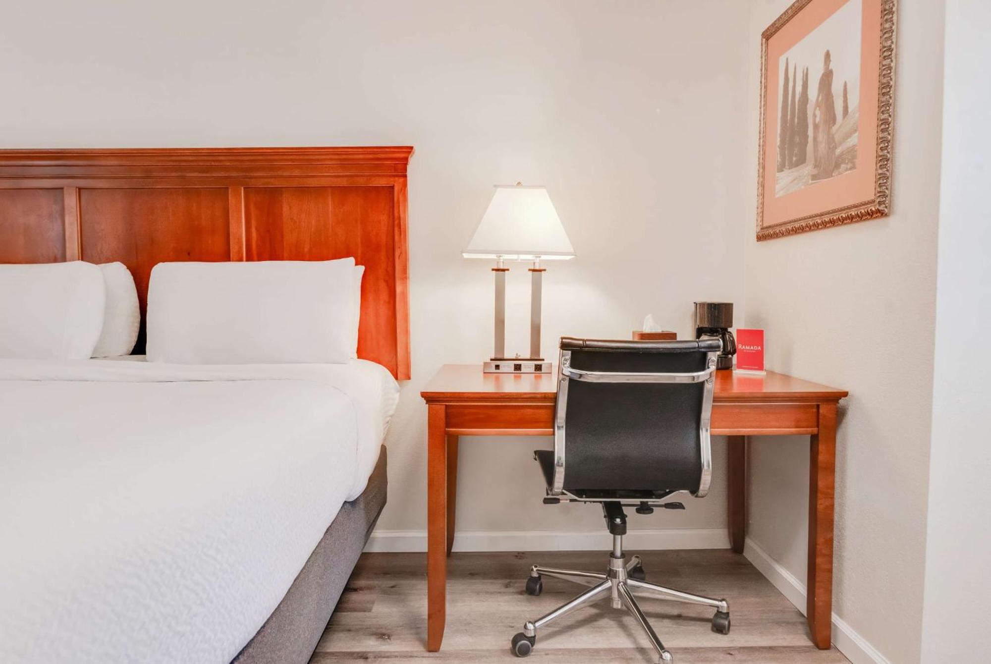 Ramada By Wyndham Mountain View Otel Dış mekan fotoğraf