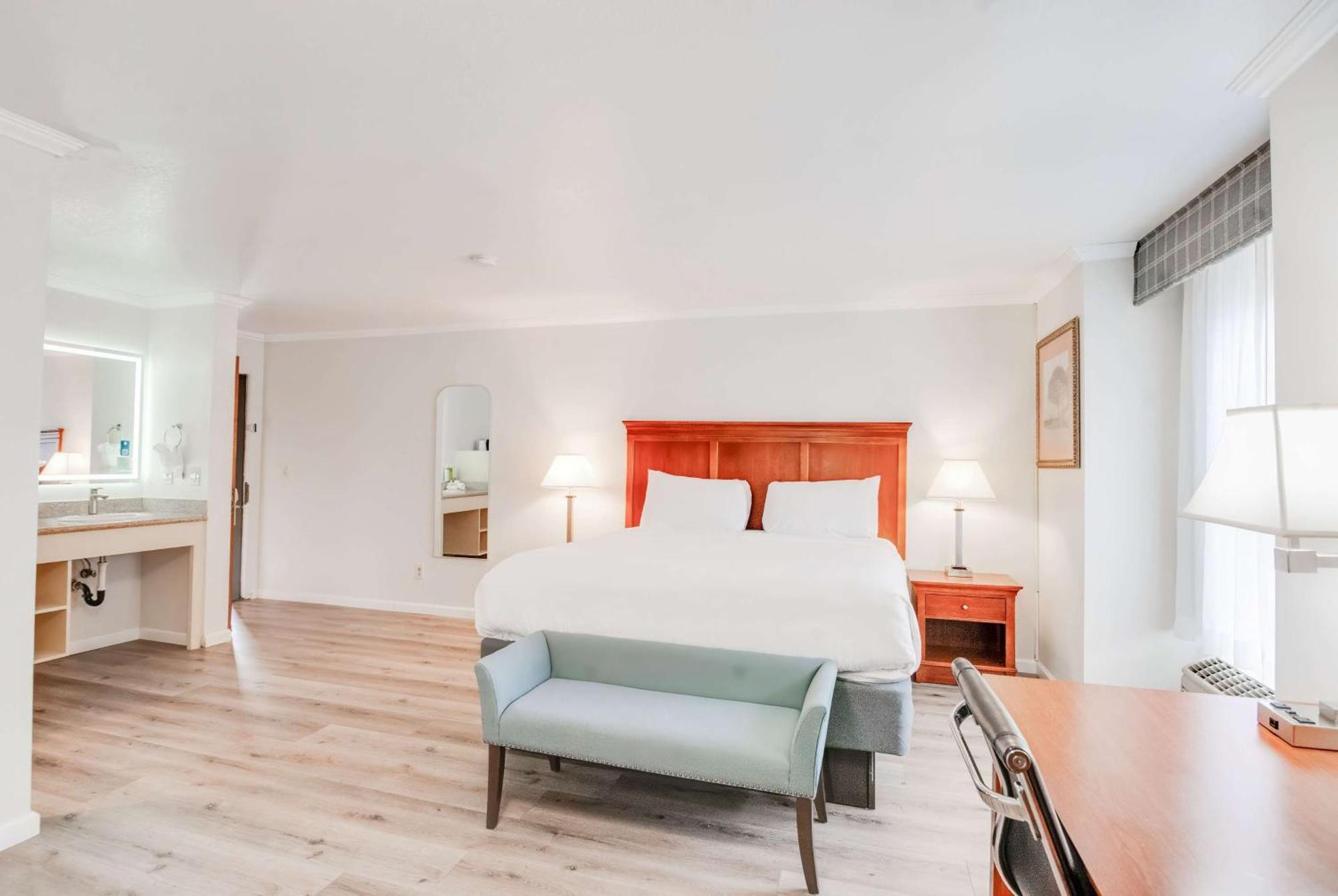 Ramada By Wyndham Mountain View Otel Dış mekan fotoğraf